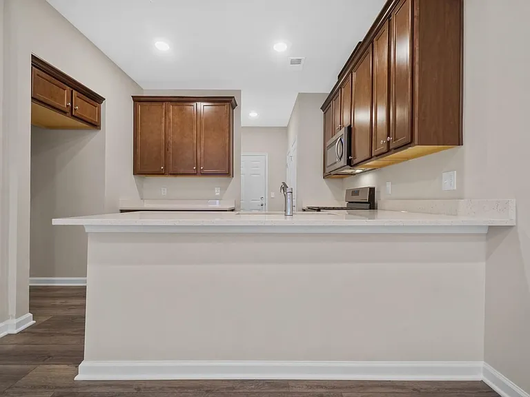 8 Jessica Ln #12103 — Photo 7