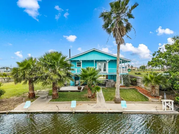 7210 Beau Terre St, Hitchcock, TX 77563