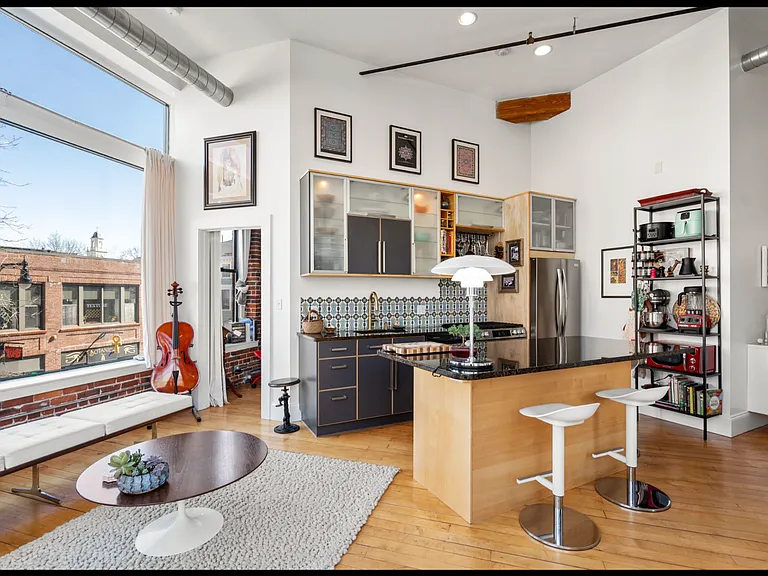 281 Essex St #206 — Photo 5