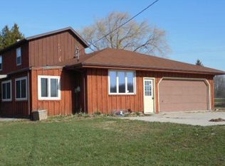 10501 Middle Rd, Manitowoc, WI 54220
