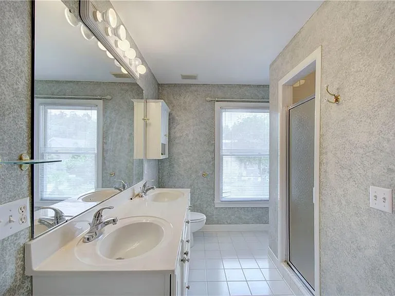 112 Newfield St — Photo 18