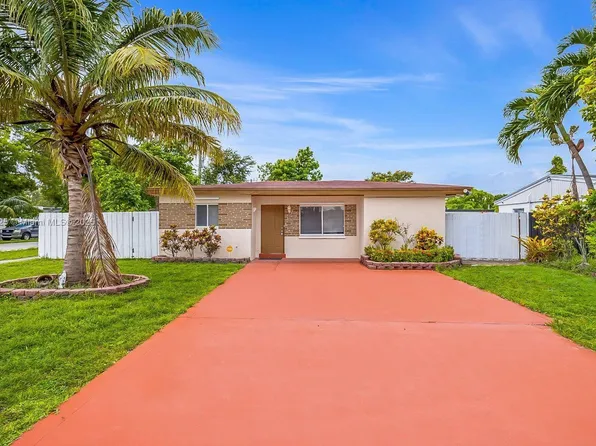 6200 Wiley St, Hollywood, FL 33023