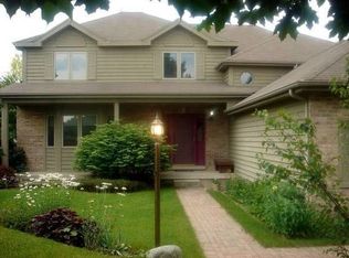 55 River Bend Rd, Montgomery, IL 60538