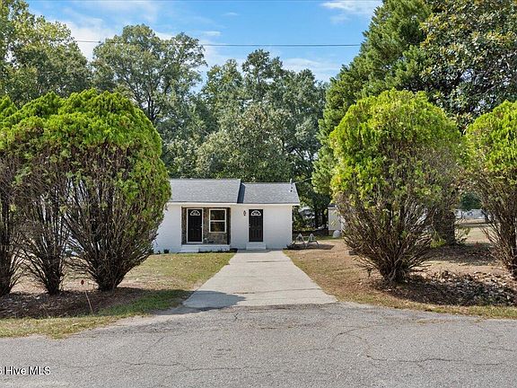 2nd image of 901 Kennedy Circle