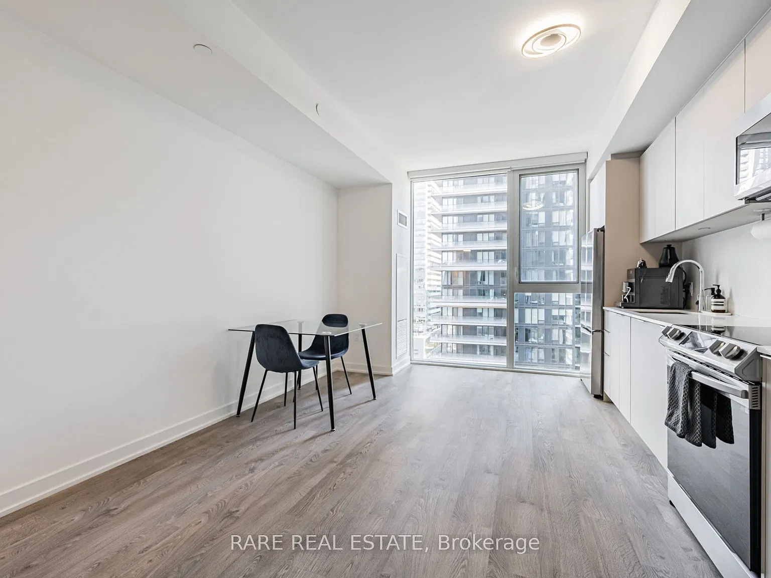 2 bed, $2,300 — Photo 2