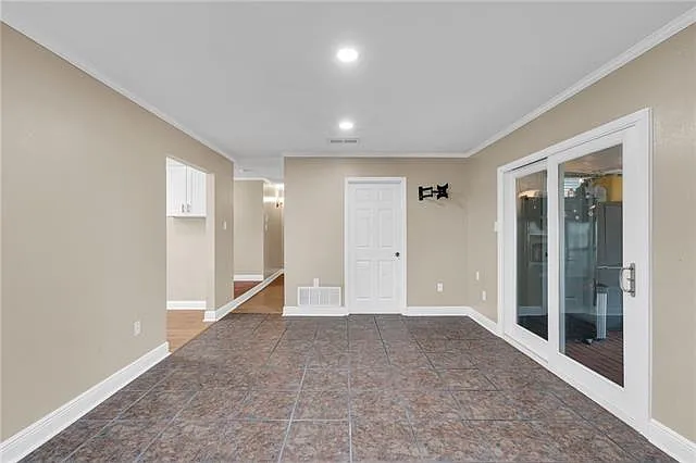 3012 Verna St — Photo 12
