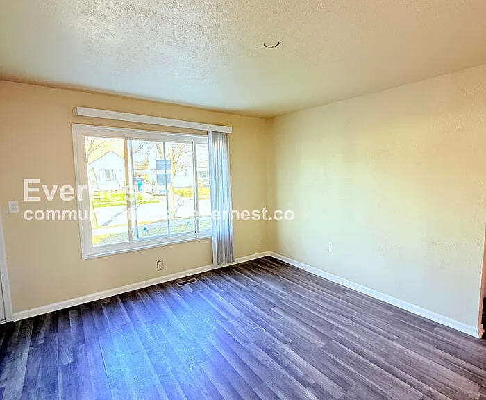 24612 Berry Ave — Photo 7