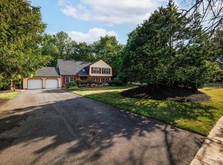 2 Cedar Ct, West Windsor, NJ 08550