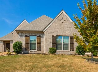 6765 Whooper Swan Dr, Olive Branch, MS 38654
