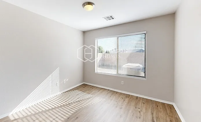 7123 N 77th Dr — Photo 18