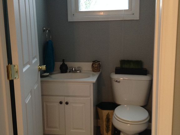 2nd image of 535 Dewey Ave