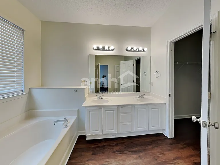 6604 Conifer Cir — Photo 12