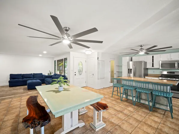 2375 Kipuka St, Koloa, HI 96756