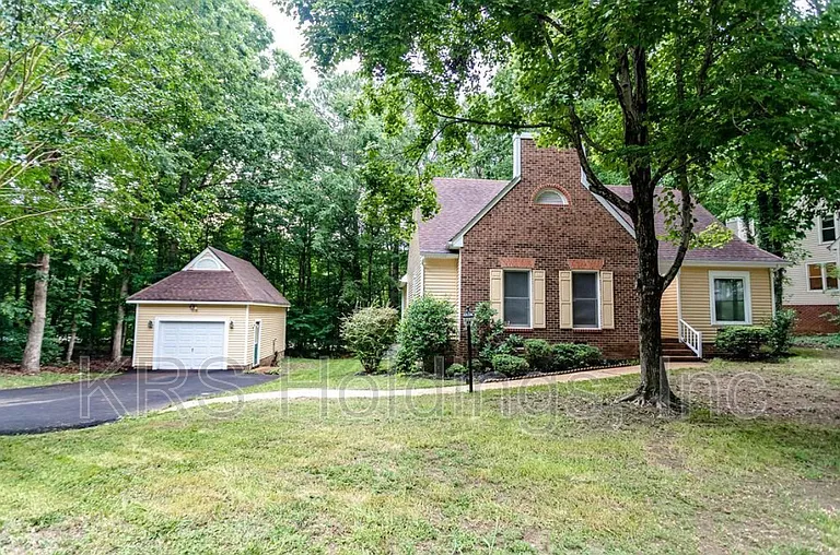6216 Heather Glen Rd — Photo 2