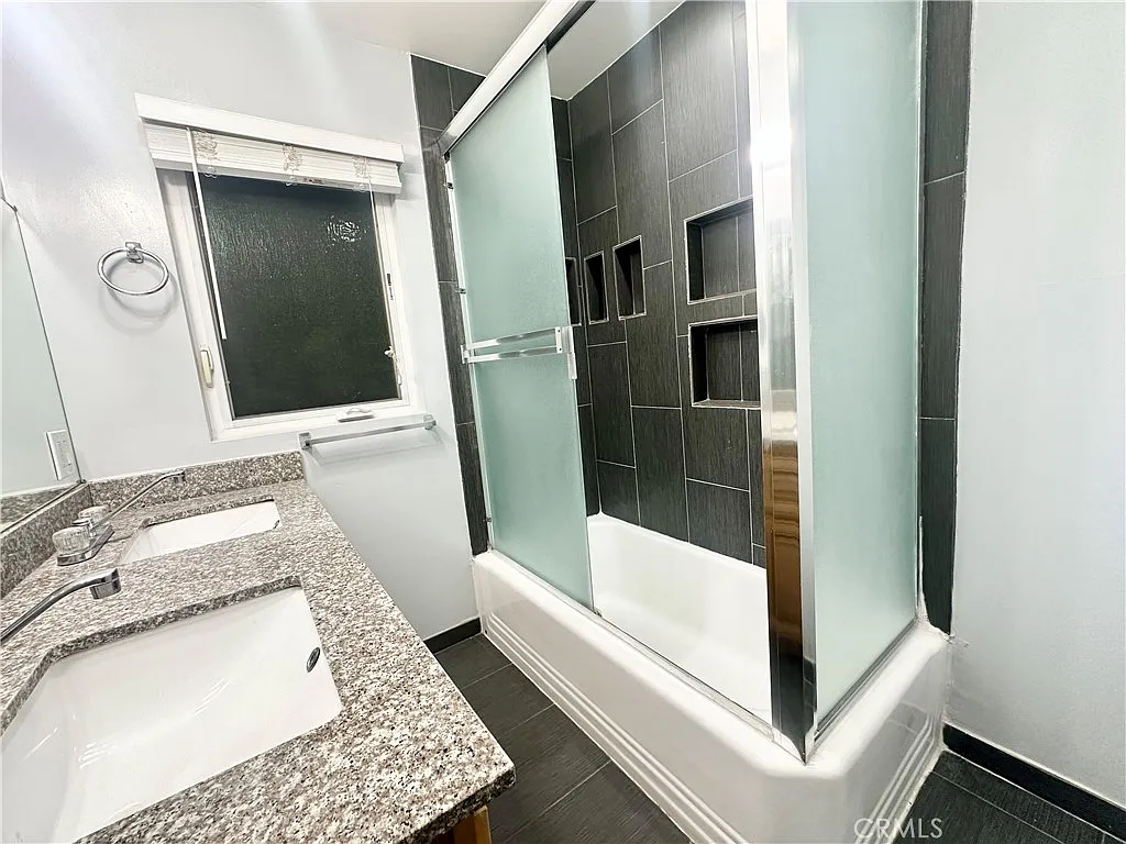 1 bed, 500 sqft, $1,745 — Photo 4