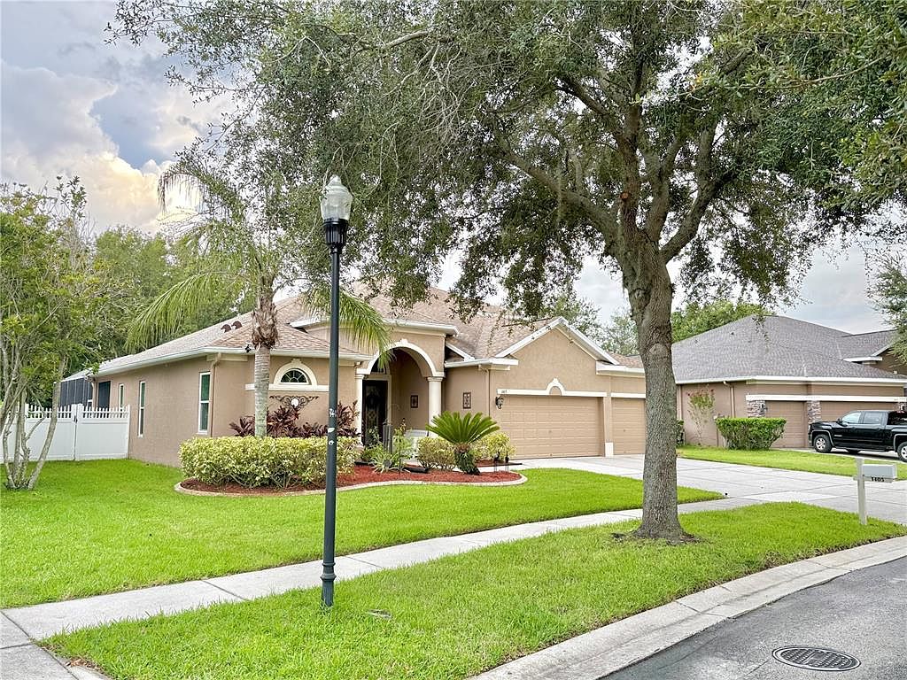 1405 Brilliant Cut Way