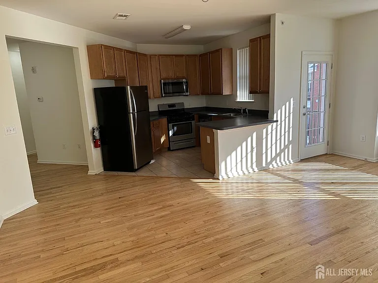 50 Roosevelt Ave #4305 — Photo 8