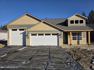 898 E Valley St S, Oldtown, ID 83822