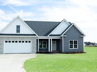 2753 Whitaker Glen Drive, Farmville, NC 27828