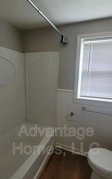 105 Brooklyn Ave — Photo 13