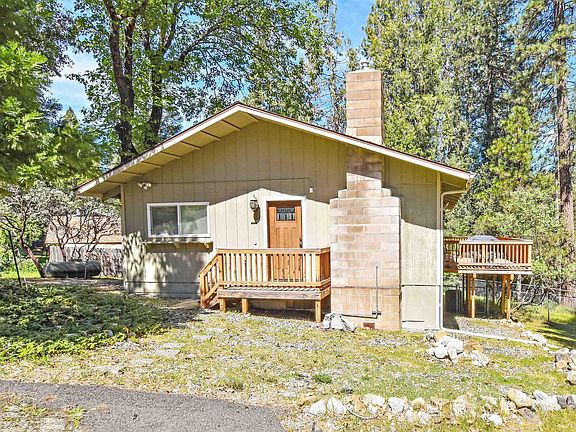 4th image of 21881 Phoenix Lake Rd