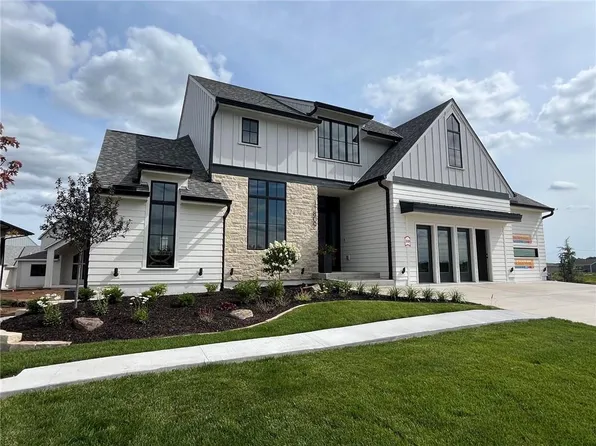 11809 W 181st St, Overland Park, KS 66013