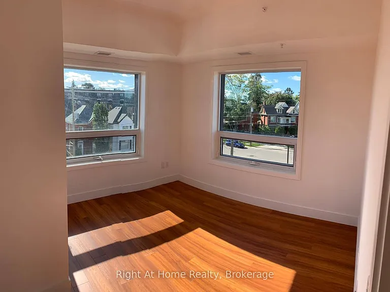 1 Wellington St #308 — Photo 11