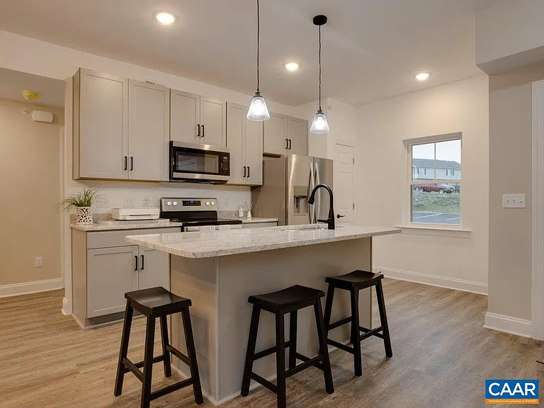 1270 Constitution Ct #202 — Photo 2