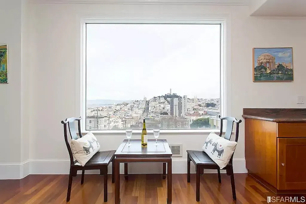 951 Lombard St — Photo 4