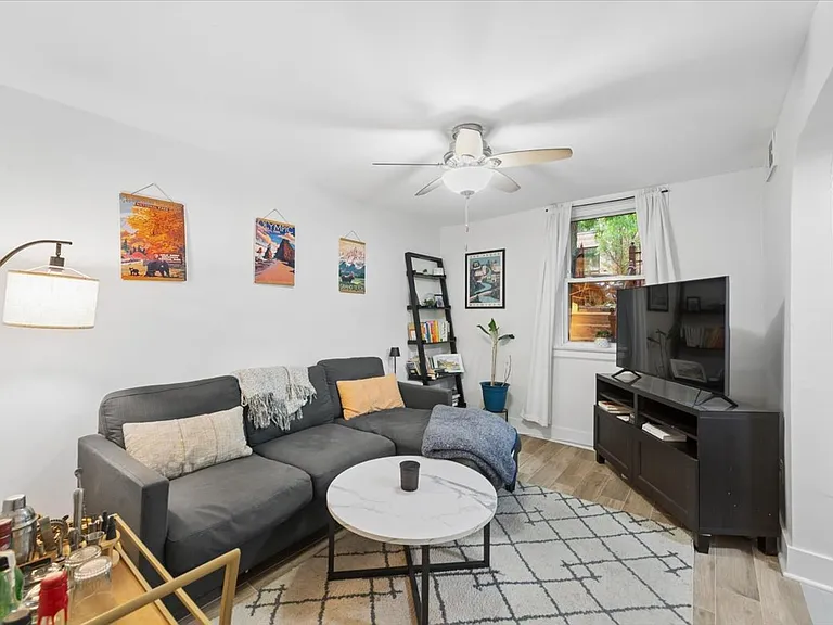 1742 W Julian St #G — Photo 4