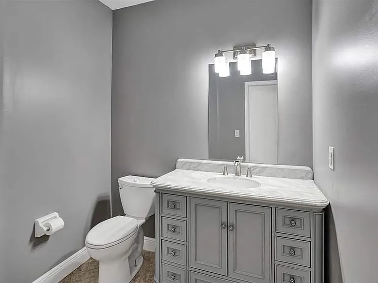 11032 Boston Dr — Photo 23