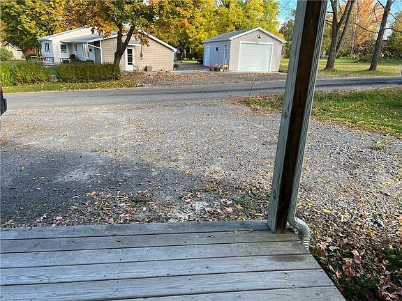 2nd image of 4543 Mayflower Dr Unit A