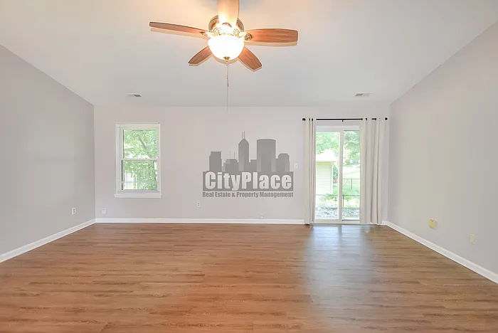 4617 Welton St — Photo 10