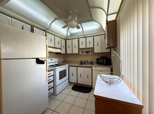 894 Flanders S, Delray Beach, FL 33484