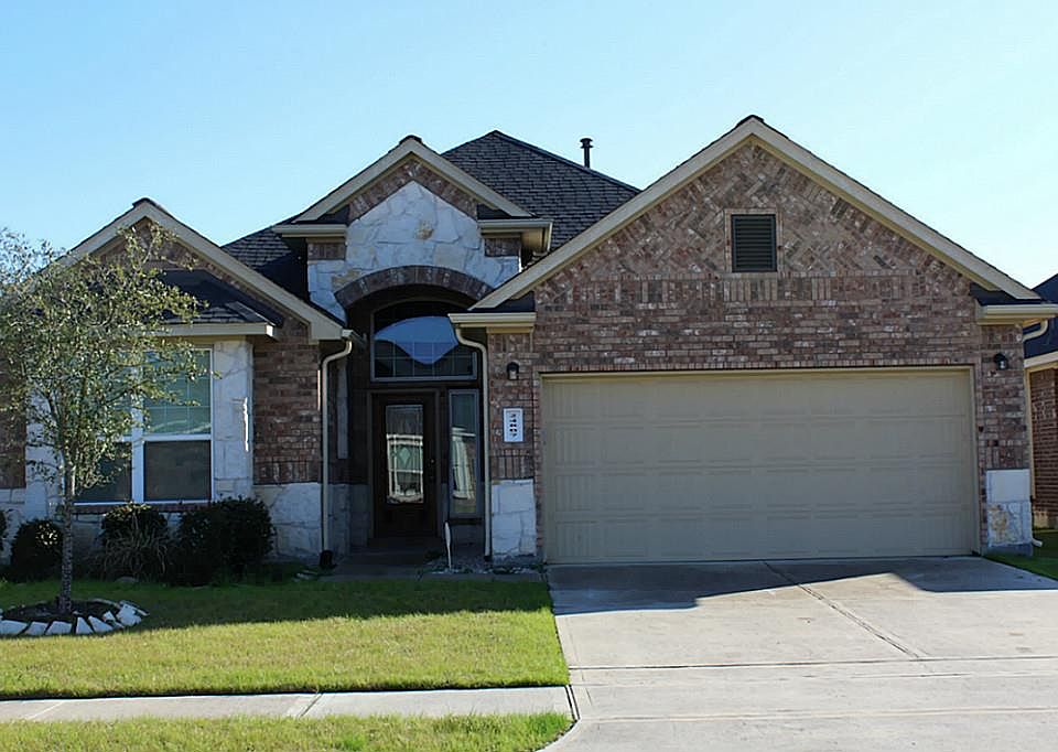 1st image of 24807 Colonial Elm Dr