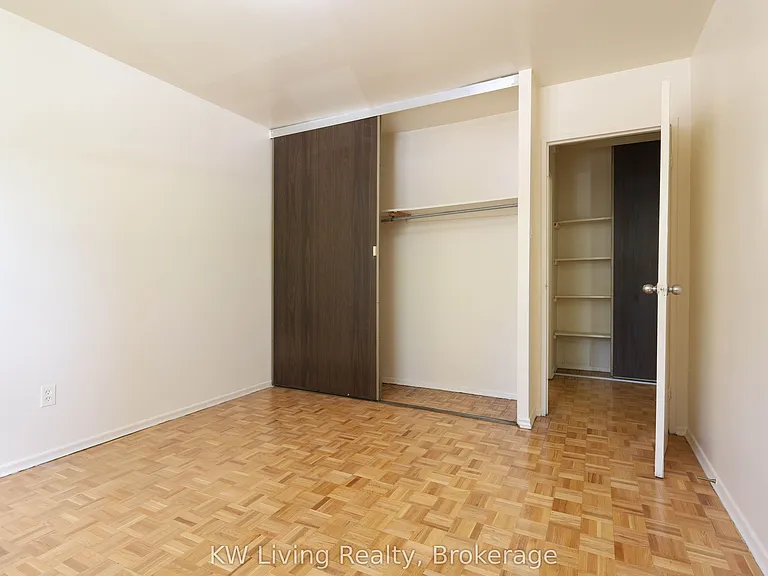 33 Central Pkwy W #203 — Photo 24