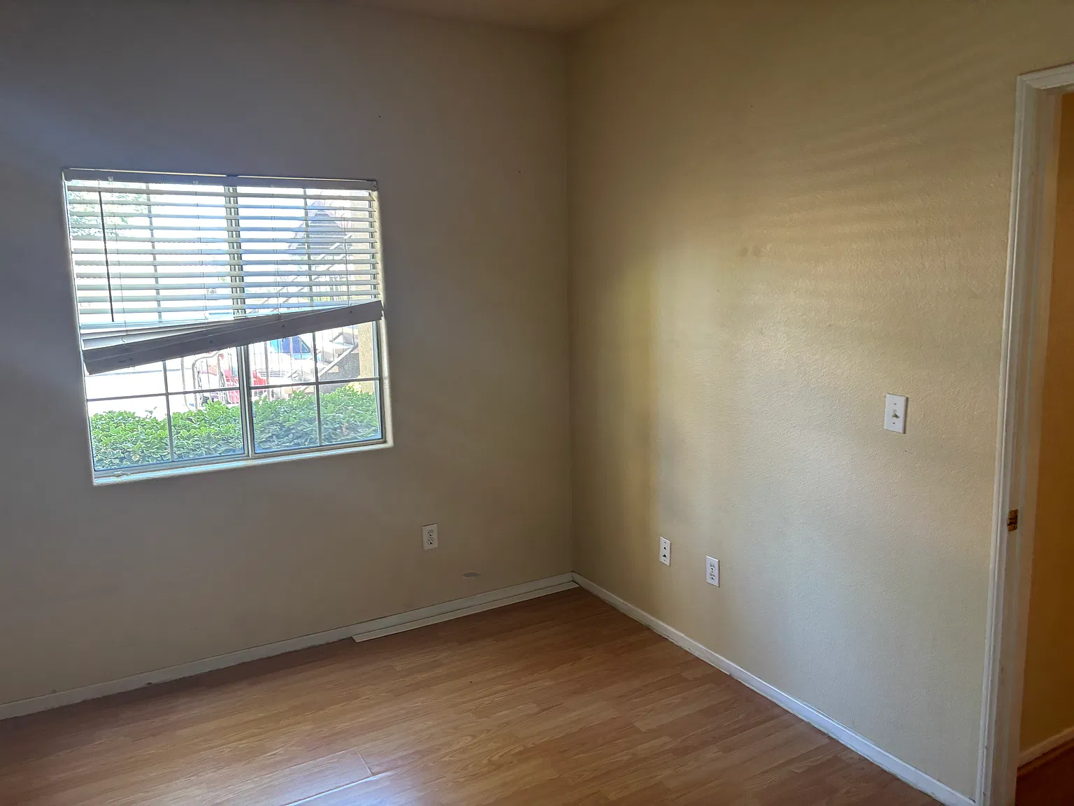 24909 Madison Ave — Photo 3