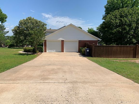 2nd image of 460 Yukon Dr