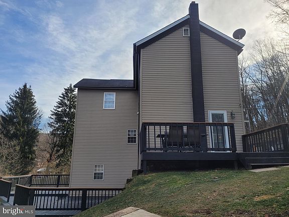 2nd image of 104 Douglas Ave