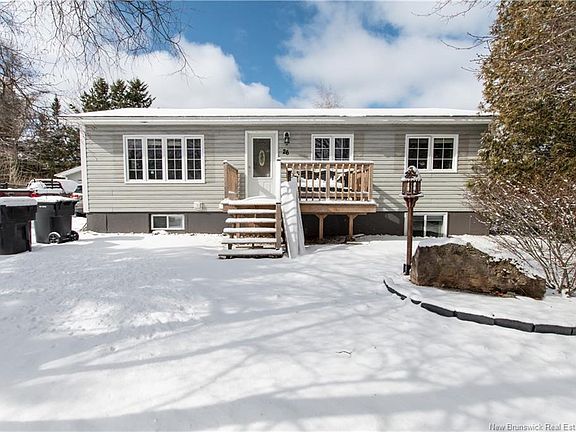 2nd image of 26 Inverness Cres
