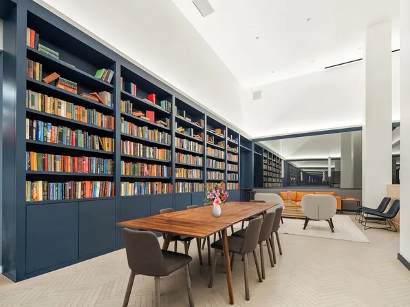 856 Washington Avenue image 27 of 30