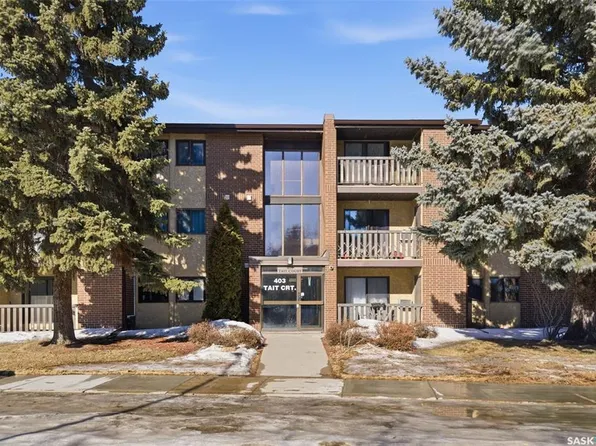 UNIT 306-403 Tait COURT, Saskatoon, SK S7H 5L3