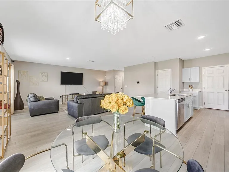7571 Freesia Trce — Photo 12
