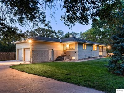 11700 N Post Rd, Omaha, NE, 68112