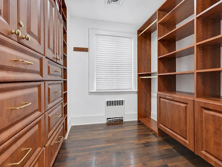 105 Everit Ave — Photo 30