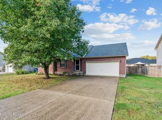 502 Shady Glen Cir, Shepherdsville, KY 40165
