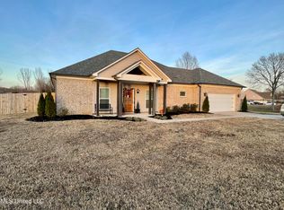 615 Moore Loop, Byhalia, MS 38611