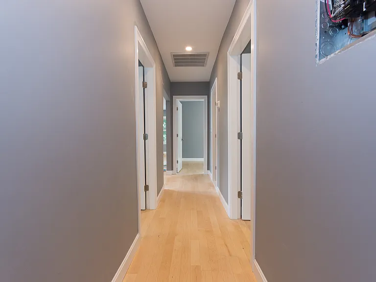 31 Thornton St #2 — Photo 4