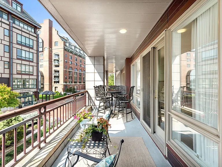 50 Battery St #103-104 — Photo 37
