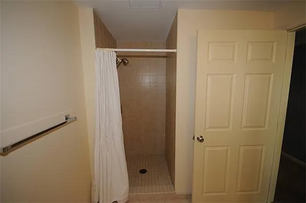 1 Nassau St #1401 — Photo 16